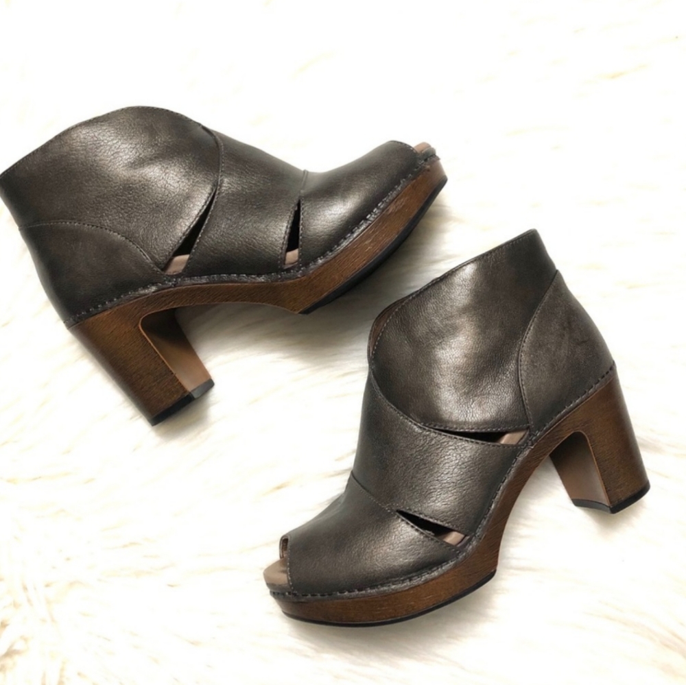 Dansko Delphina Ankle Bootie Aged Bronze Leather